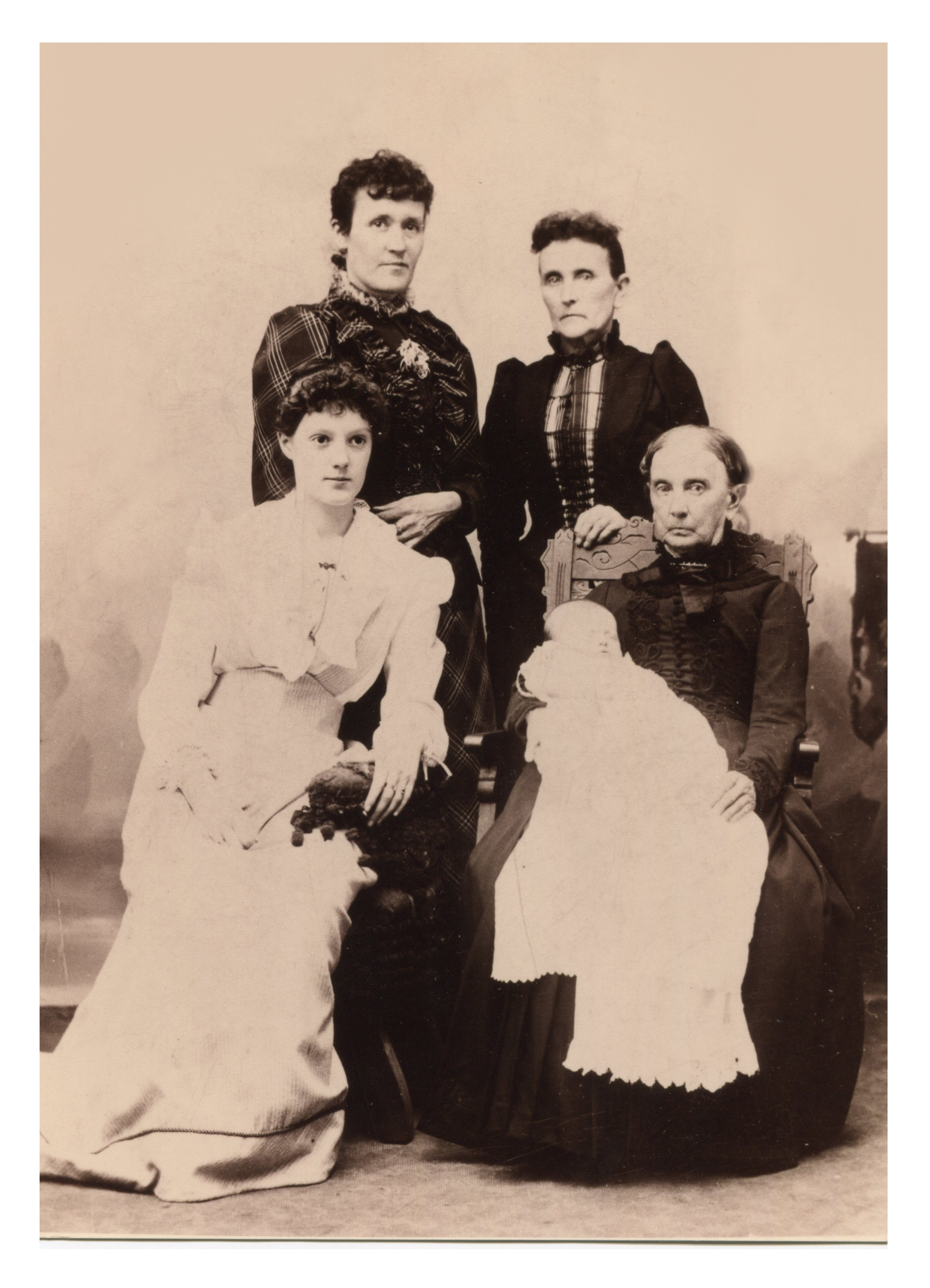1893 Sherifa & her first son with her mother, grandmother & great grandmother