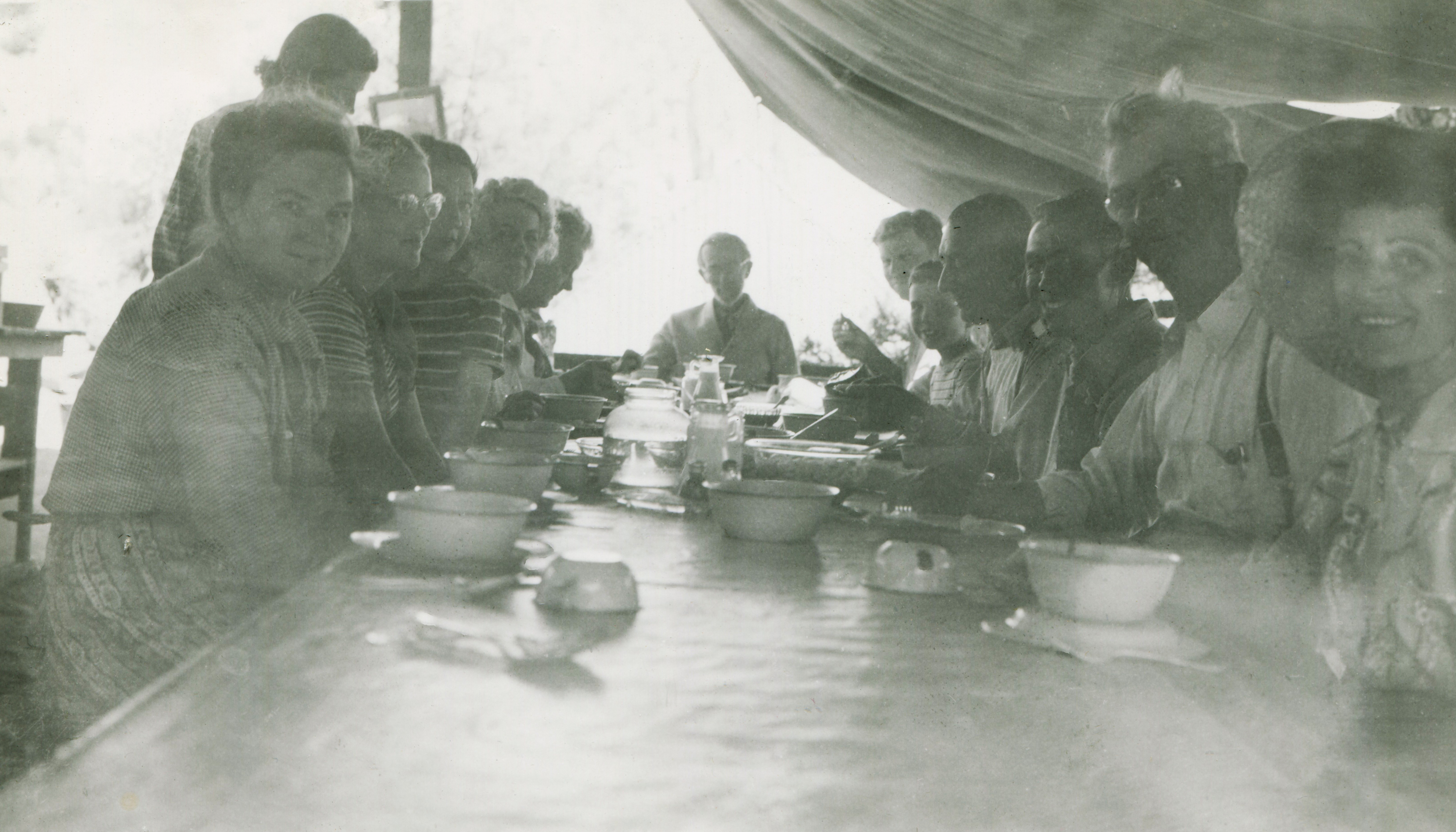 1947 Convention - dinner table