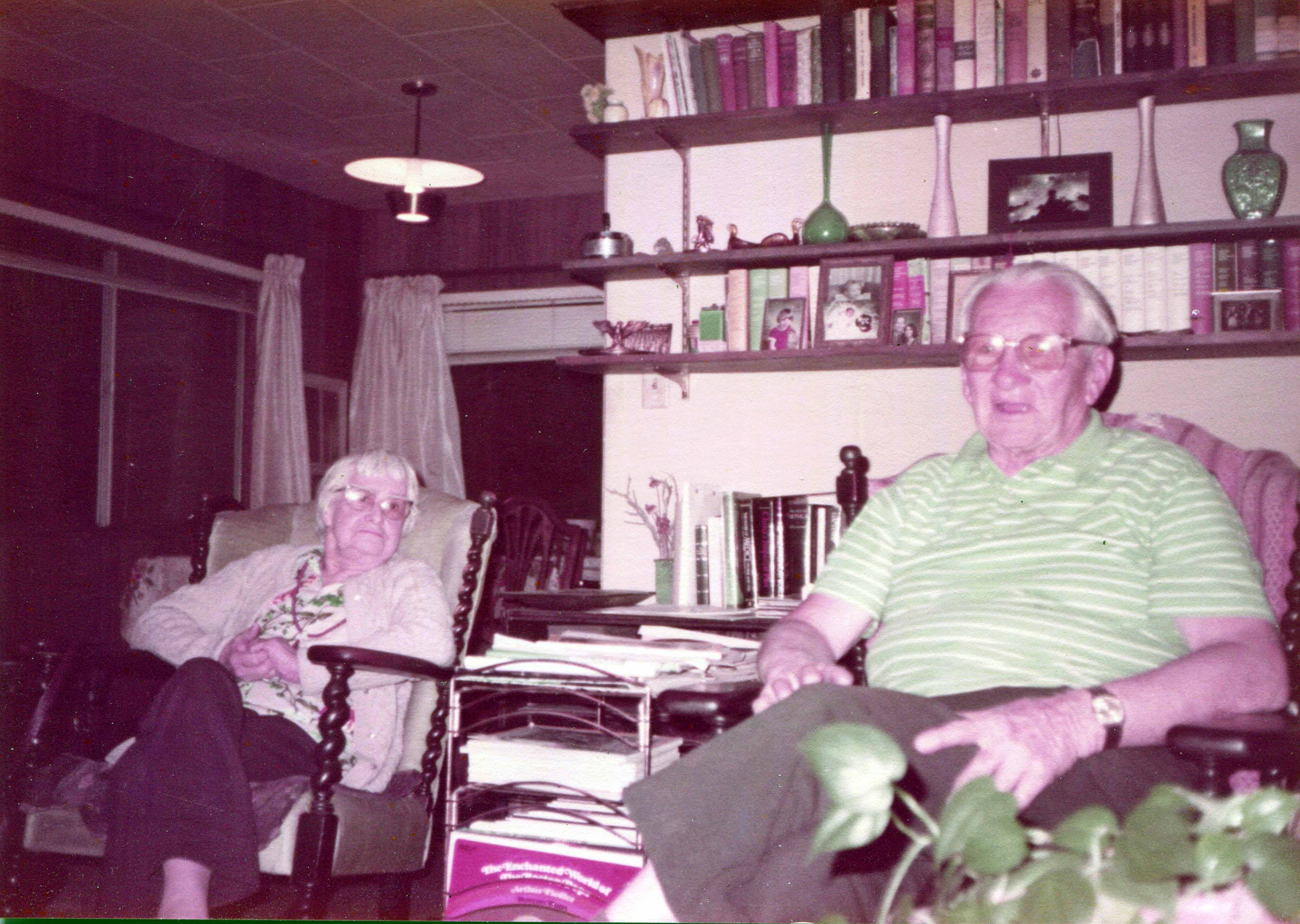 1979-Sept FMW home, Lillian & Gene Sewick
