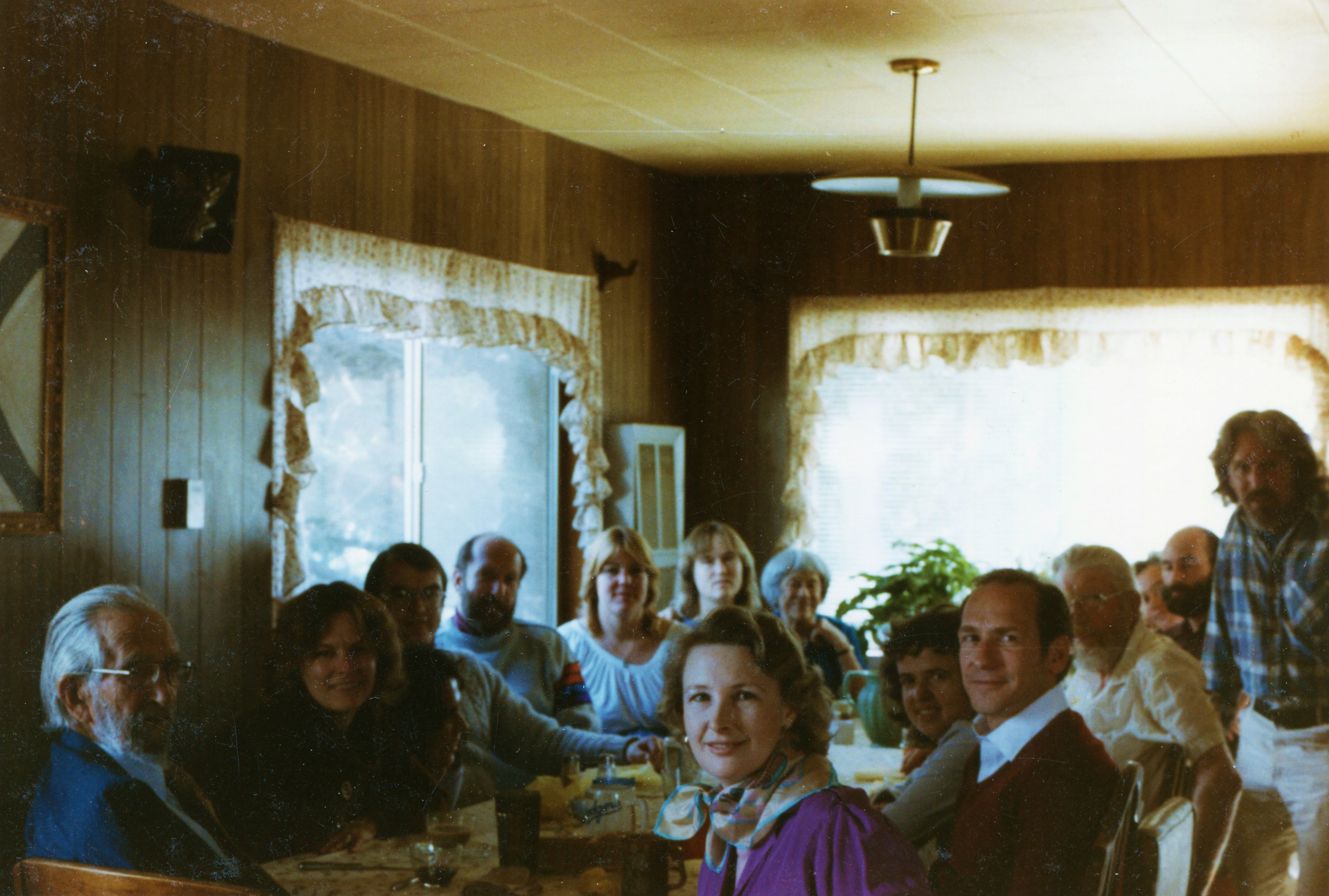 1984-May FMW home, FMW & Richard Moss group